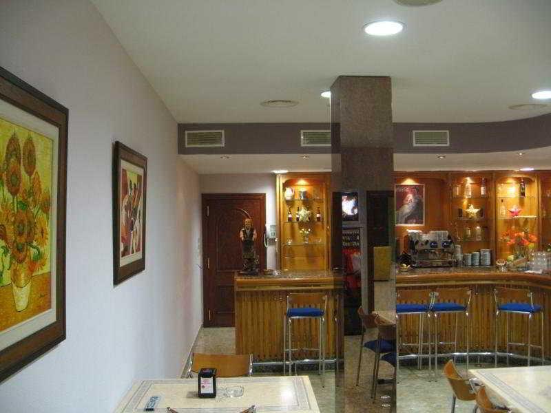 Cristina-Enea Hotel Valdeganga Bagian luar foto